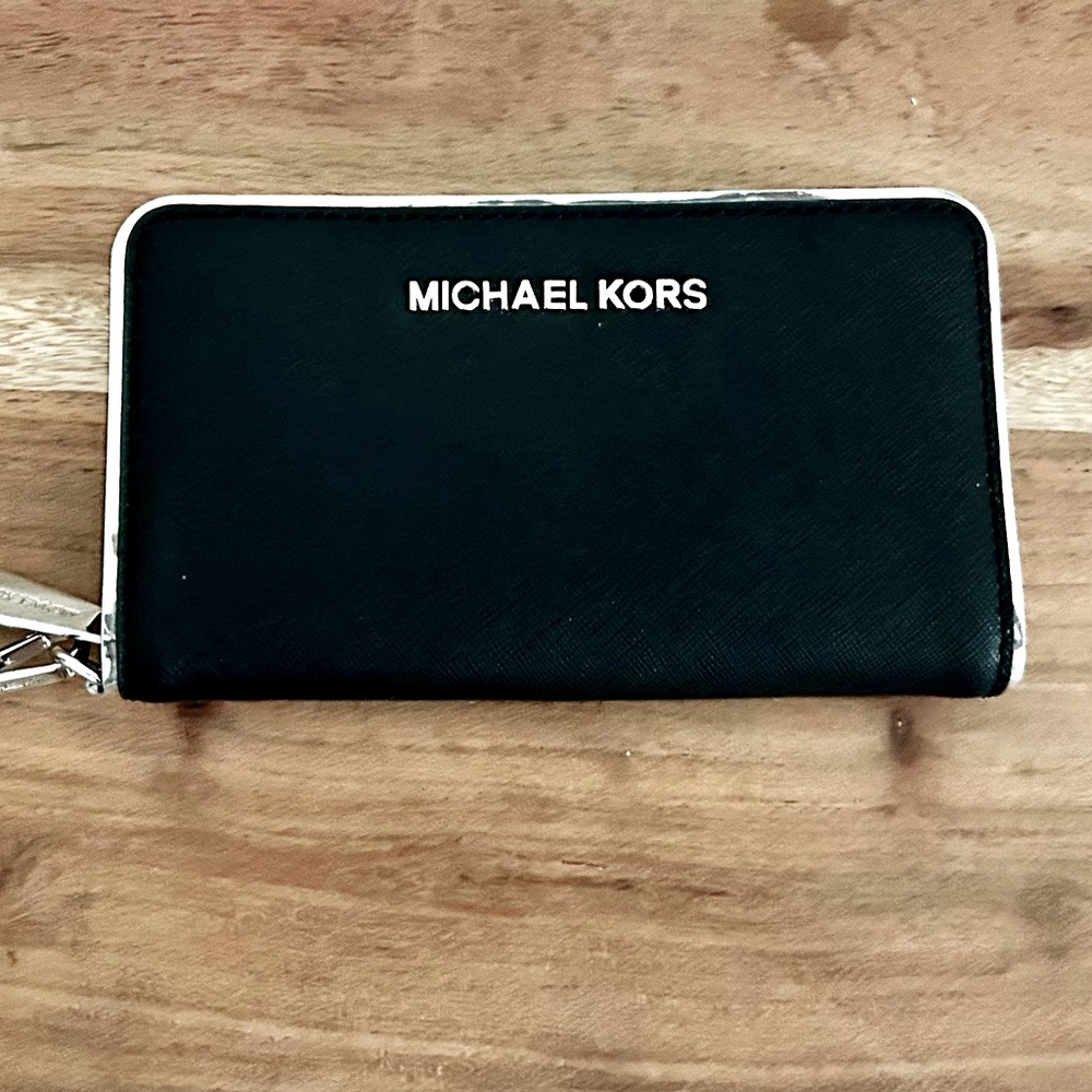 SPECIAL PRICE!! Michael Kors Black and Silver Wristlet. Like New